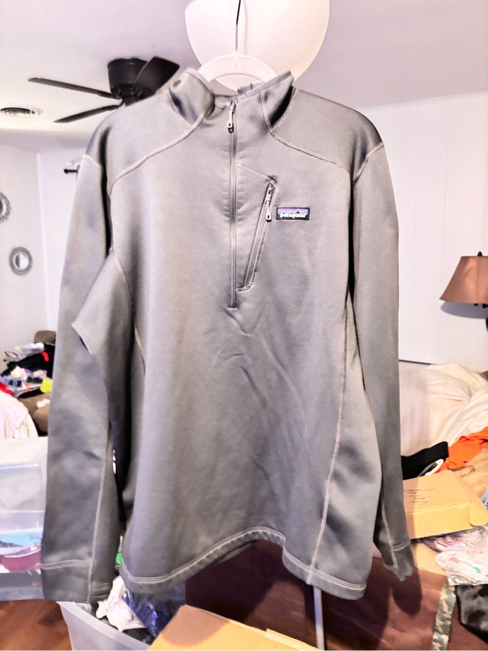 Patagonia Synchilla
1/4 Zip Pullover in gray & blue #outdoor #hiking
